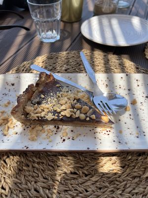 Snickers pie. Yum!  at Raízes - Cozinha Saudável & Vegetariana in Quarteira