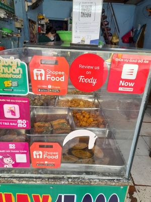 Payment by cash or bank. Can deliver too at Com chay Vạn Duyen in Ho Chi Minh City