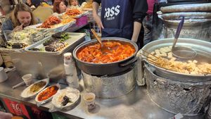 Very tasty vegan tteokbokki at Vegan Seoul Market Food Tour  in Seoul