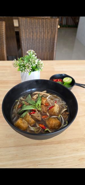 Vietnamese Classic Pho at Why Lick Noodle in Batam