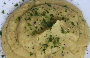 lovely mashed potato containing peas, spinach or other fresh vegetables. at Strom in Bremerhaven