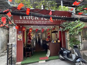 Frontière   at THIỆN TUỆ CHAY in Hanoi