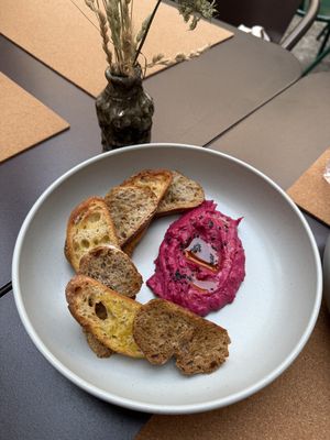 Beetroot hummus  at A Mesa - Tasca Vegetariana in Guimaraes