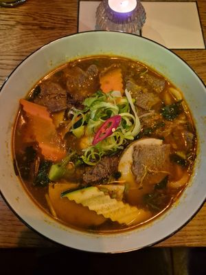 Hue Thuong (Udon-Noodlesoup with vegan chicken) at Vevi - Kaiserstrasse in Vienna