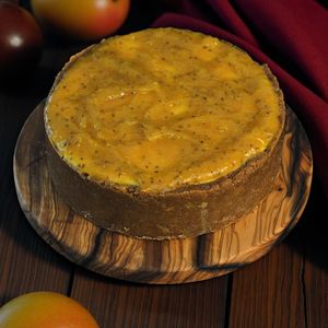 Un bocado tropical con cheesecake de mango y maracuyá at Nami in Barcelona