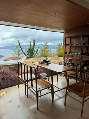 Tea area at Fuxian Lake Guixin Resort Hotel - 抚仙湖归心度假酒店 in Chengjiang