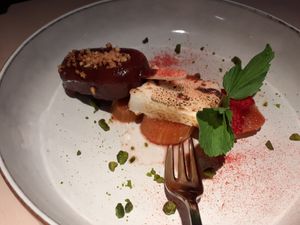 Cheesecake, flavour explosion at Vegan Restoran V in Tallinn