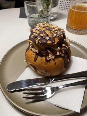 Snickers holiday bun    at Vegan Restoran V in Tallinn
