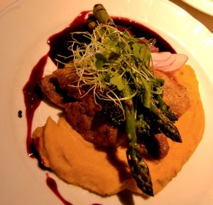 Delicious main courses:
Grilled seitan with parsnip carrot puree and red wine beetroot sauce 
&
Black bean pasta, fried tofu and pesto with broccoli and vegetables at Vegan Restoran V in Tallinn