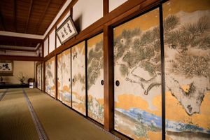 Original hand-painted screens at Ekoin in Koya