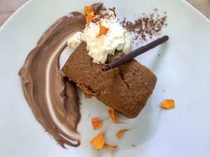 Tarta de zanahoria at Temple Natura in Mallorca
