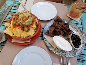 Starters Nachos & Bread with olives at Temple Natura in Mallorca