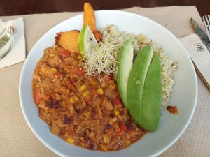 Main / Chili sin carne (really good but a bit mild IMO) at Temple Natura in Mallorca