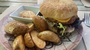 Classic burgerr  at Temple Natura in Mallorca