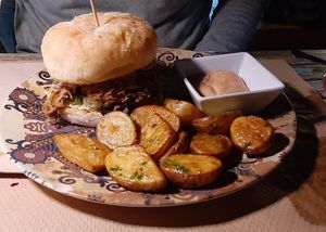 Burger at Temple Natura in Mallorca