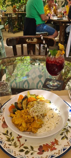 Satay pollo (chicken) at Temple Natura in Mallorca