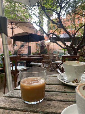 Iced Cappuccino mit Hafermilch😄 at Temple Natura in Mallorca
