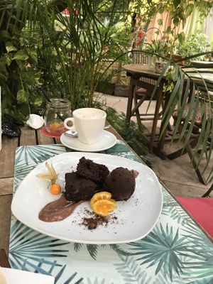 Vegan Brownie and homemade chai Latte  at Temple Natura in Mallorca