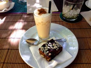 Dessert (frozen chai latte with brownie) at Temple Natura in Mallorca
