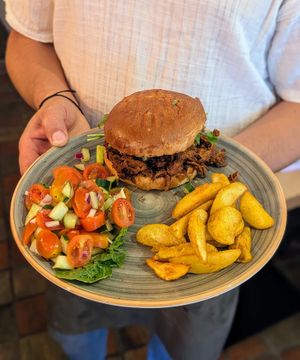 Here is our Vegan Pulled Pork Burger at Plazores Café & Bar in Diez