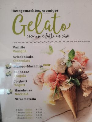 Ice cream labeled vegan   at Mein Beck in Naturno