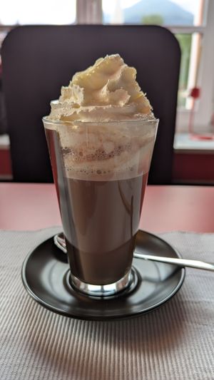 Vegane heiße Schokolade at Belle Epoque - Bistro + Cafe in Ehrwald