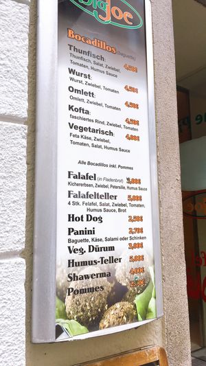 great prices at Big Joe Falafel in Linz