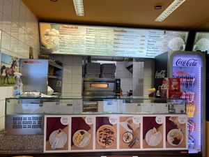 Counter at Big Joe Falafel in Linz