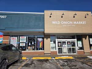 Entrance at Wild Onion Market  in Chicago