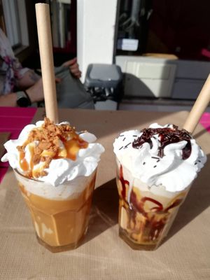 Ice Latte of Biscoff and Mocha Caramel :D at Lily Beans in Leiria