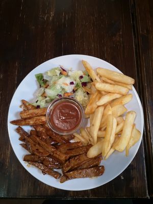 Barbecue seitan at Kozmosz Vegan Etterem in Budapest