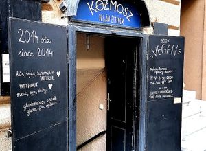 The entrance at Kozmosz Vegan Etterem in Budapest