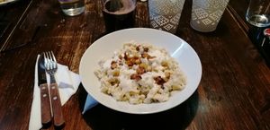 cottage cheese pasta ("túrós csusza") at Kozmosz Vegan Etterem in Budapest