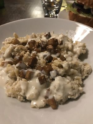 Cottage “cheeze” csusza at Kozmosz Vegan Etterem in Budapest