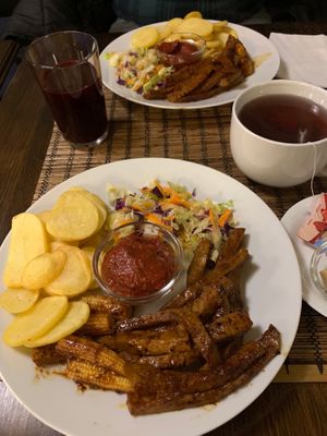 Seitan and veggies at Kozmosz Vegan Etterem in Budapest