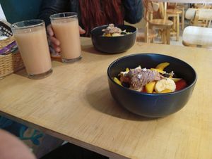 Menú del día: Mini ensalada de frutas con helado vegan at La Ruda Casa Cultural in Bogota