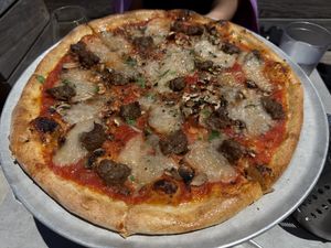 Glamorosa Pizza  at Fieldwork Brewing Company - Corte Madera in Corte Madera