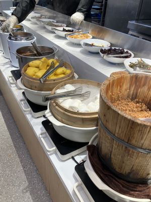 Including buns  at Su Man Xiang Vegetarian Buffet (Super Brand Mall Branch) in Shanghai