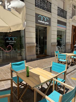  at Mahalo Poké in Valencia