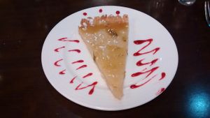 Vegan lemon pie at Caprice Cafe in Paris