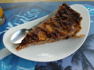 Banana apple taart at Delices Nature in Pointe-a-pitre