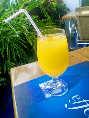 Jus d'ananas maison at Delices Nature in Pointe-a-pitre