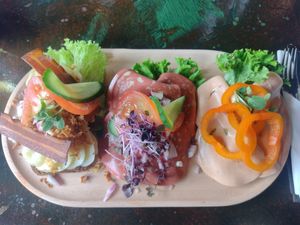 Vegan "smørrebrød" - three kinds. at Mindbjergs in Nykobing