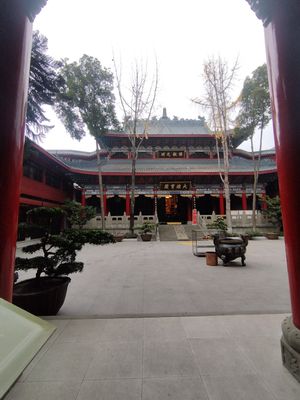 Entrance court yard at Aidao Nunnery 爱道堂 in Chengdu