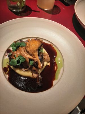 Pilze auf Erdäpfelpüree at lara  in Vienna