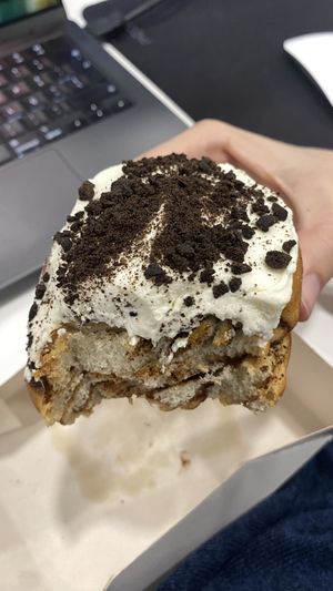Cinnamon roll Oreo  at Moko Vegan Bakery in Lisbon