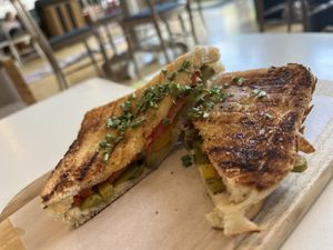 Toast mit Gemüse   at Velldone Café in Bad Sackingen