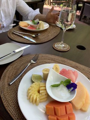   at Fivelements in Mambal