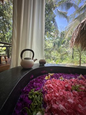 Spa  at Fivelements in Mambal