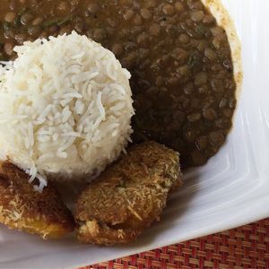 Mmm lentils & banana at GoGreen in Kralendijk